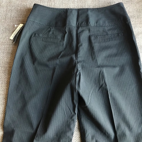 4/ $20 sale - {Larry Levine} NWT dress pants 8P - Picture 7 of 8